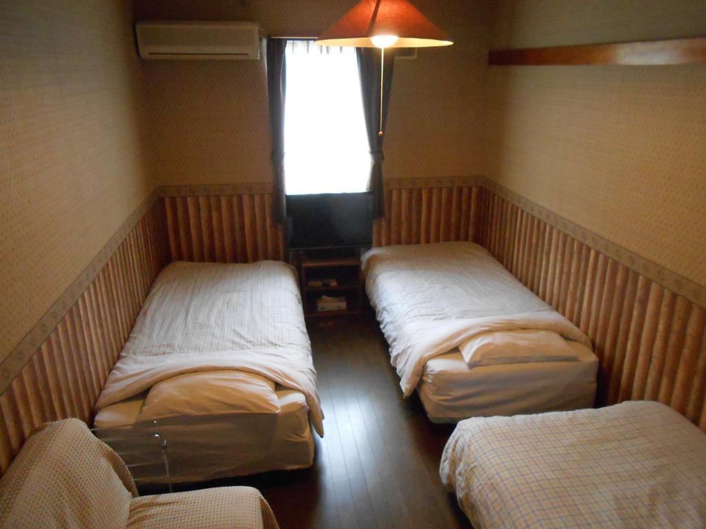 Biwa Monogatari Hotel Атами Екстериор снимка