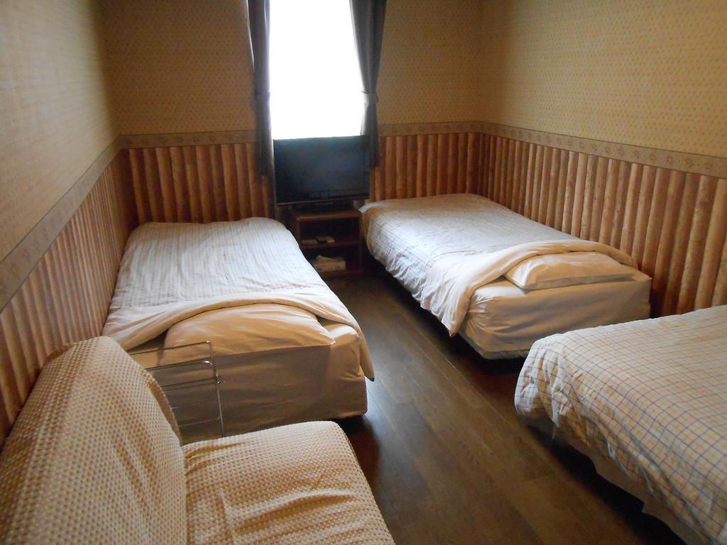 Biwa Monogatari Hotel Атами Екстериор снимка