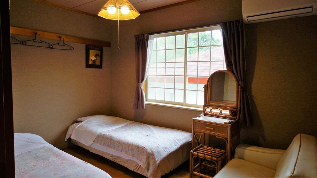 Biwa Monogatari Hotel Атами Екстериор снимка