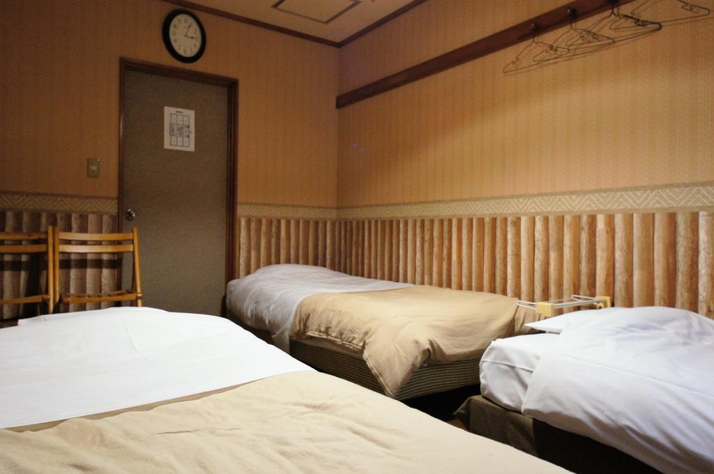 Biwa Monogatari Hotel Атами Екстериор снимка