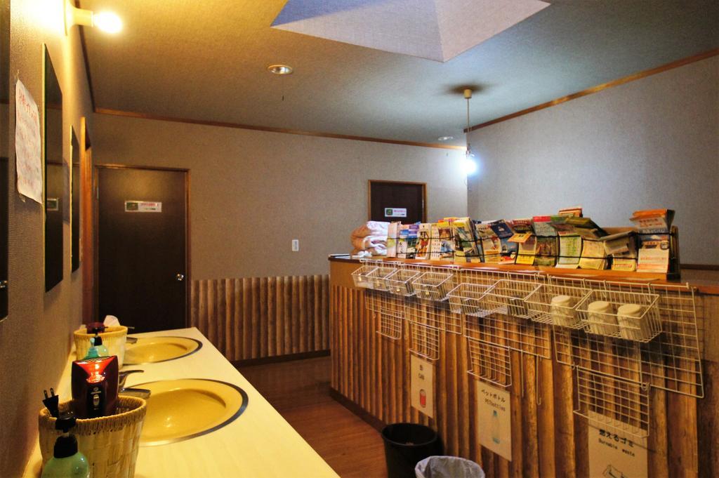Biwa Monogatari Hotel Атами Екстериор снимка