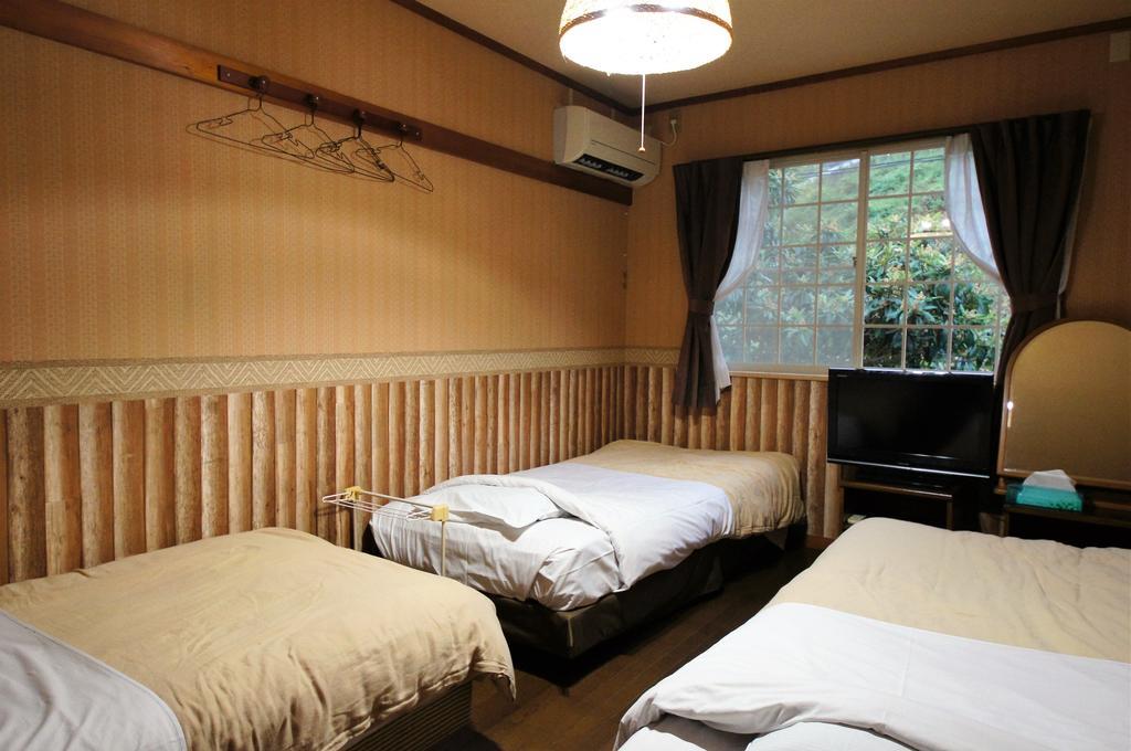 Biwa Monogatari Hotel Атами Екстериор снимка